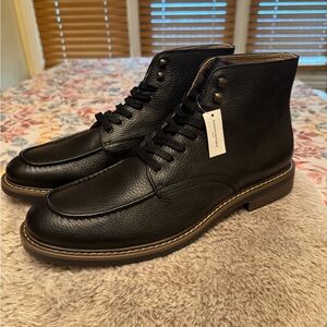Banana Republic Moc Toe dress  Black Leather Men's Boots